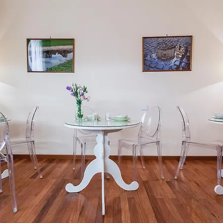 Bed & Breakfast Relais Al Senato Rome