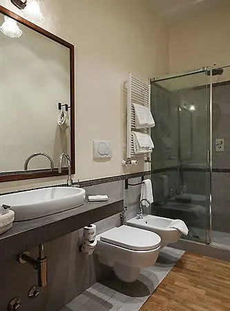 Bed & Breakfast Relais Al Senato 3*